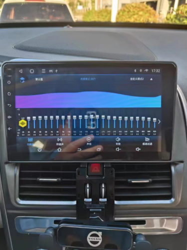 Autoradio Volvo XC-60 CarPlay photo review
