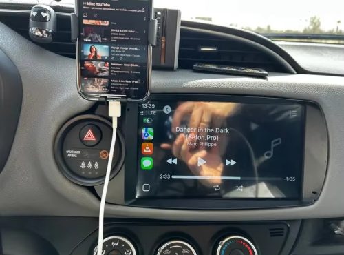 Autoradio Toyota Yaris CarPlay photo review