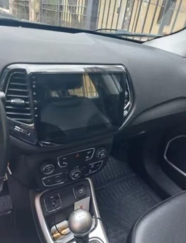 Autoradio Jeep Compass CarPlay photo review