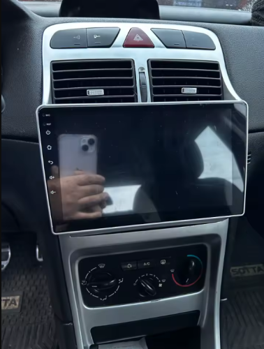 Autoradio Peugeot 307 CarPlay photo review