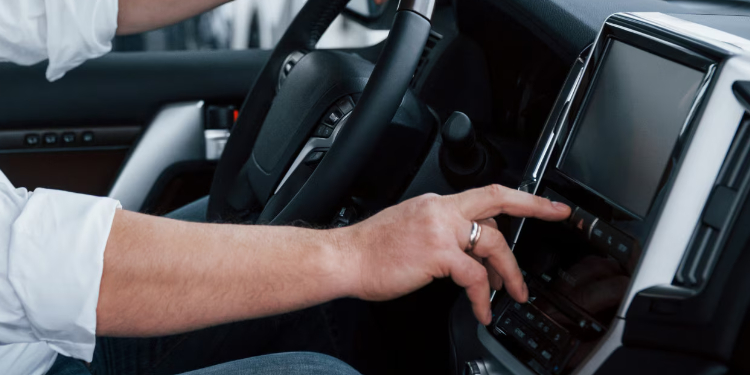 réussir l'installation autoradio CarPlay