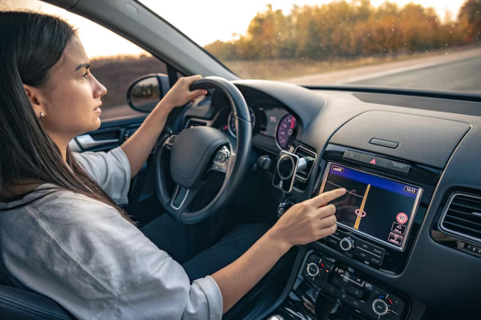 choisir un autoradio Peugeot 208