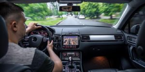 Lire la suite à propos de l’article Changer son autoradio Peugeot 208 : étapes et conseils pratiques