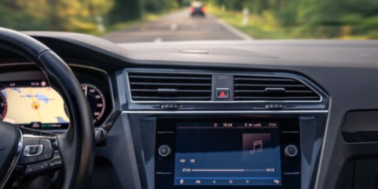 comment installer un autoradio multimédia 